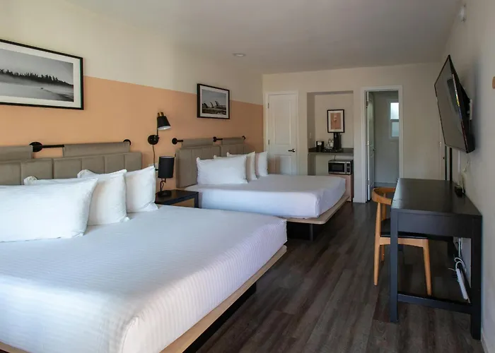 Leland Hotel